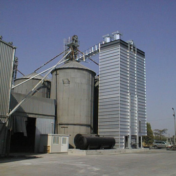 Циклическая шахтная зерносушилка Strahl 4000FR